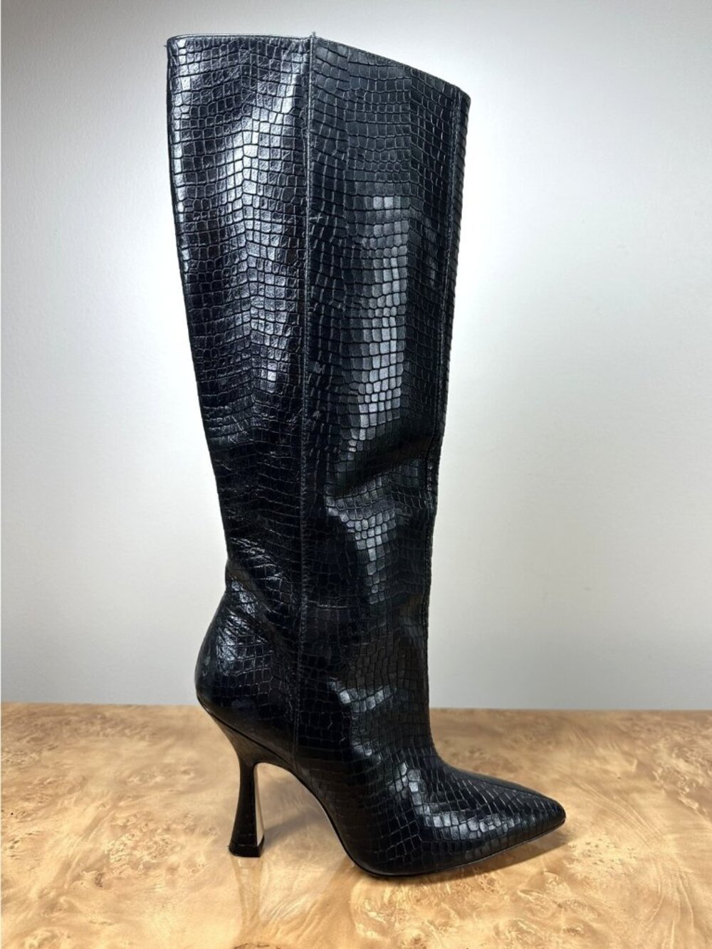 Stuart Weitzman Parton Black Croc Embossed Leather Knee High Boots Heels Size 5